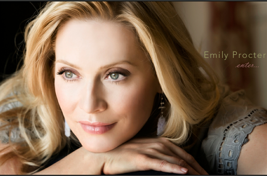 艾米莉·普洛科特(Emily Procter)