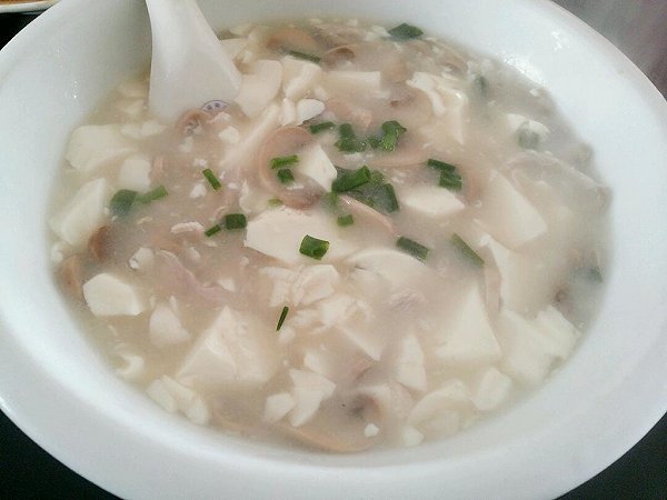 香菇肉絲豆腐湯