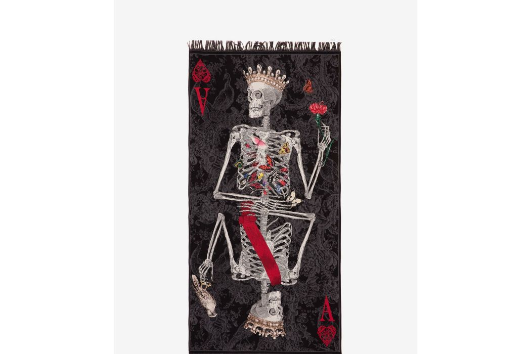 Queen of Hearts Skeleton 披巾