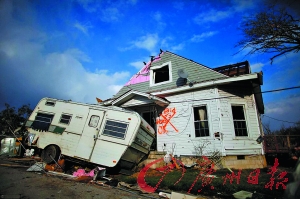 肯塔基州在龍捲風中被摧毀的房屋和車輛