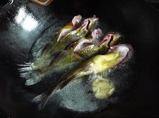 鹹菜豆腐昂刺魚