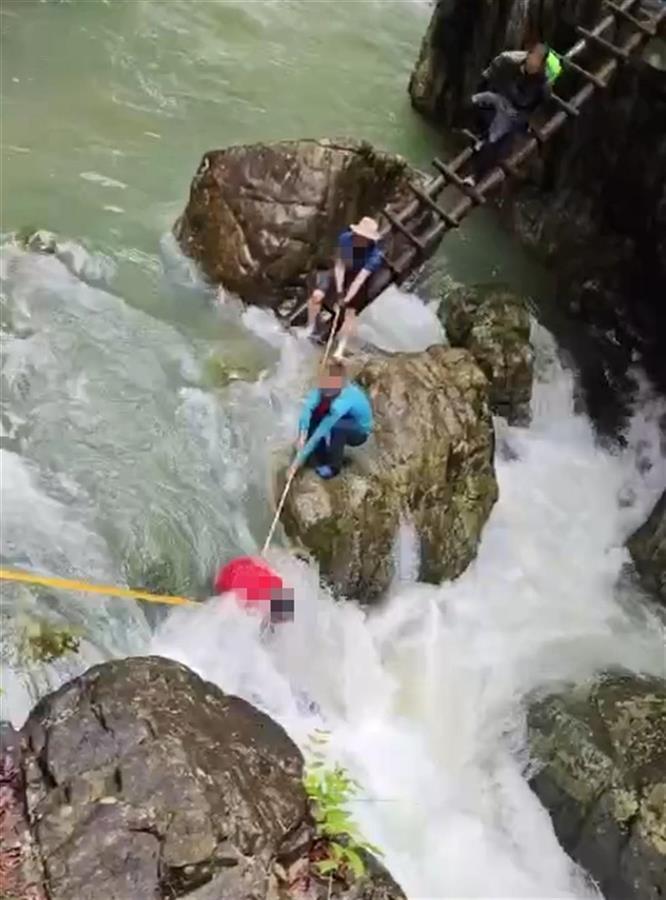 6·2台州遊客橫渡溪流落水失聯事件