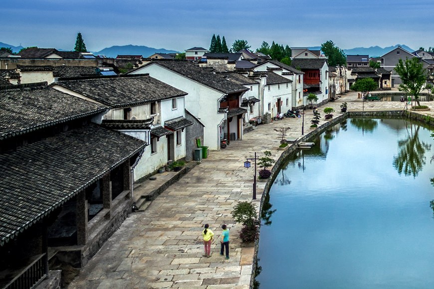 關防鋪村