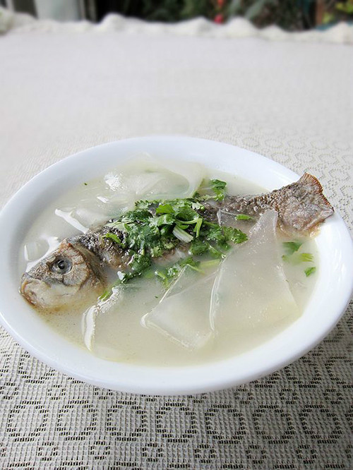 粉皮鯽魚湯