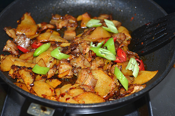 鍋燜土豆回鍋肉