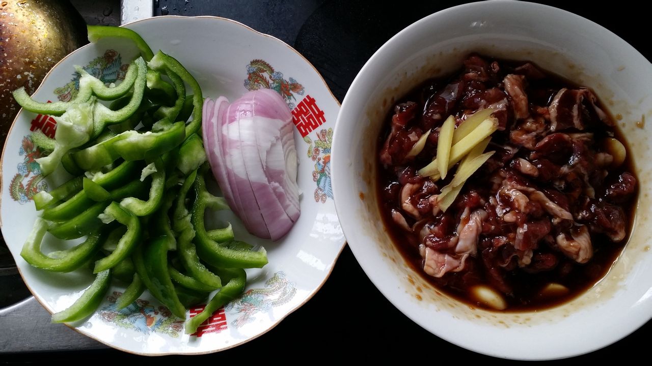 青椒牛肉蓋澆飯