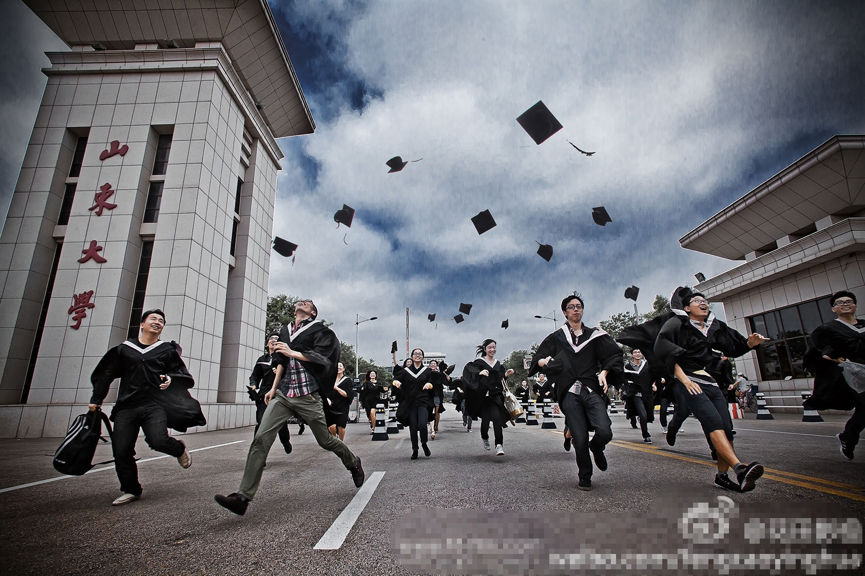 山東大學（威海）數學與統計學院