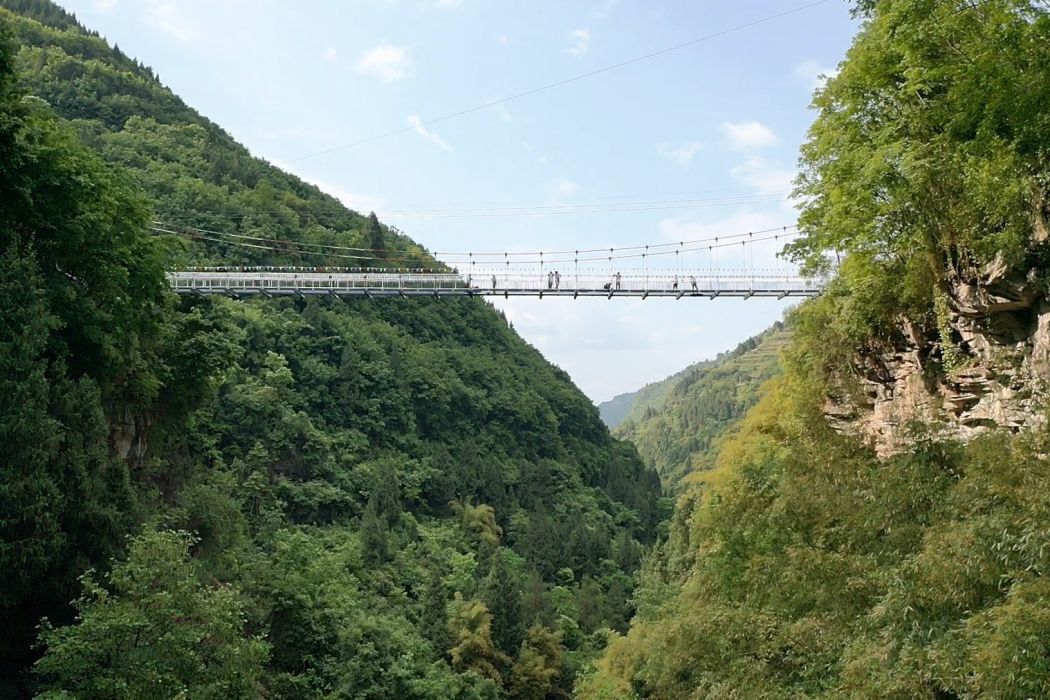 七彩熊家溝風景區