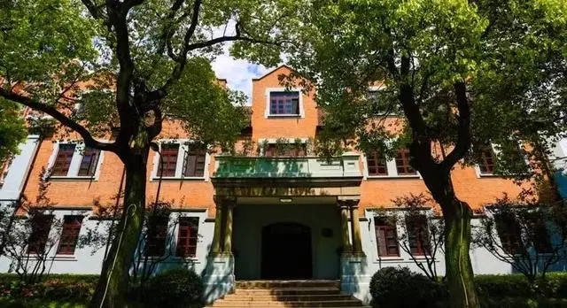 滬江大學近代建築