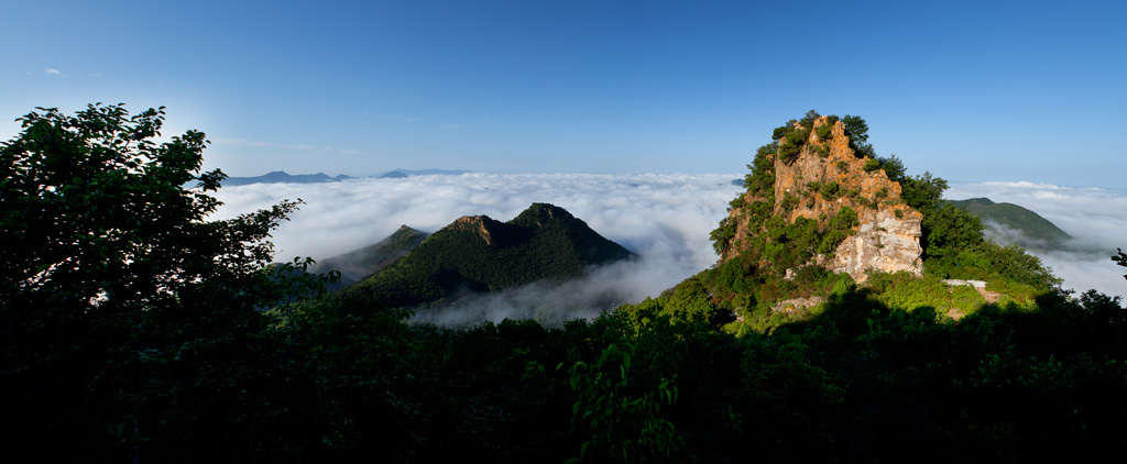 龍鳳山(遼寧省喀左縣龍鳳山)