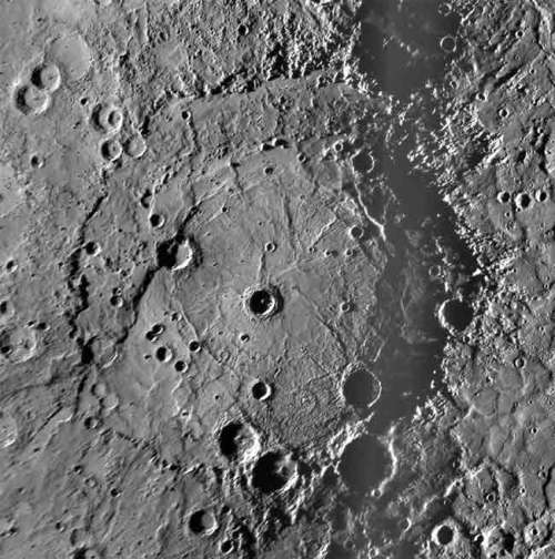 水星上發現巨大撞擊坑