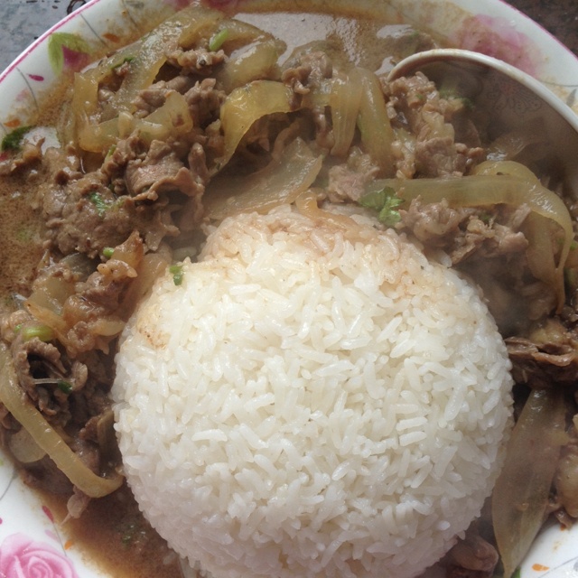 黑椒牛肉蓋澆飯