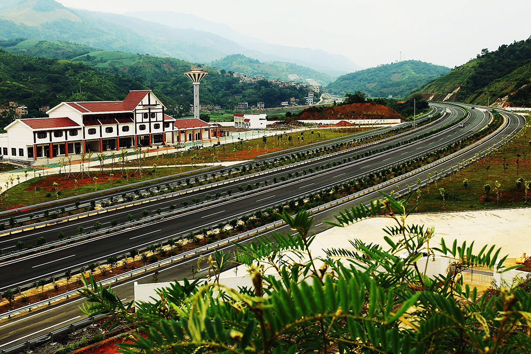 隆林—百色高速公路