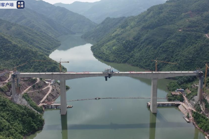 阿墨江雙線特大橋