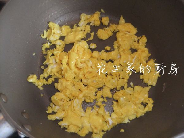 臘肉鹹菜丁蛋炒飯