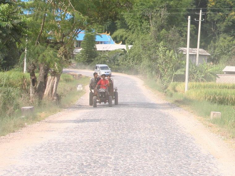 進村道路