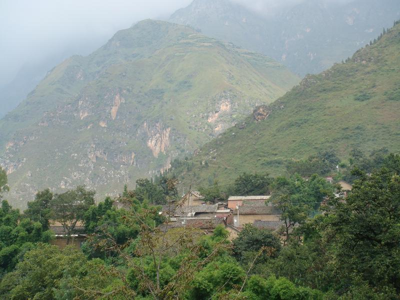 岩腳村(雲南省文山州馬關縣仁和鎮岩腳村)