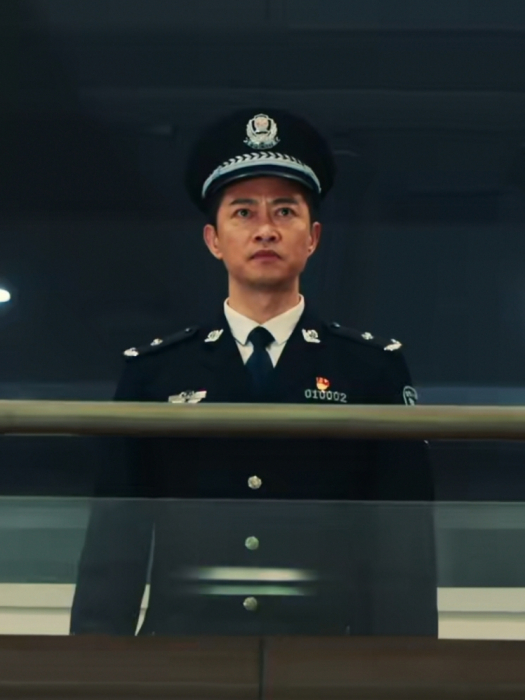 馮軍(公安警匪題材電影《誅燼梟亡》中的角色)