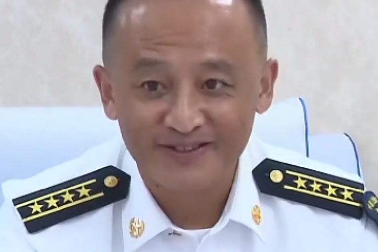 張勇(海軍驅逐艦某支隊政委)