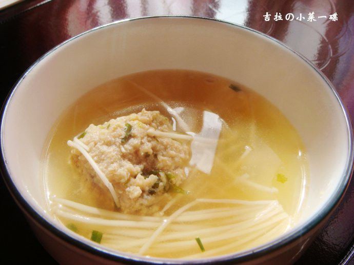 香菜金針菇丸子湯