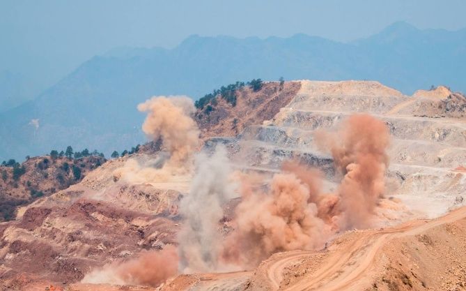 殉爆安全距離