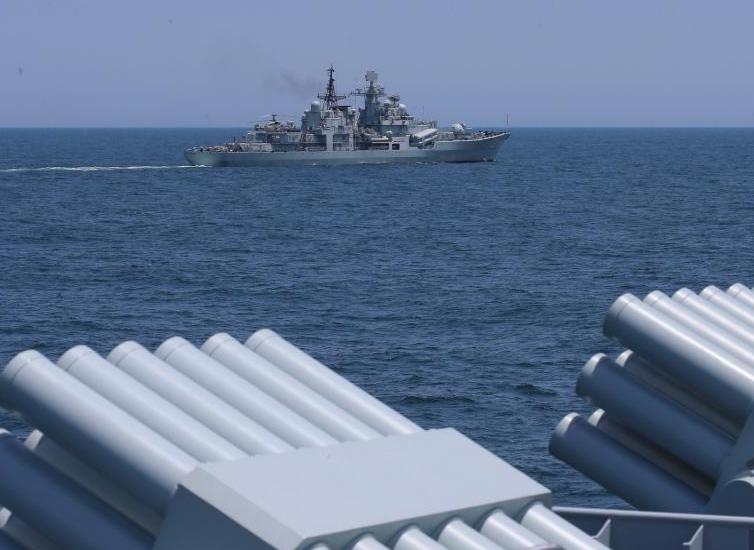 中俄在東海舉行“海上聯合—2014”軍事演習