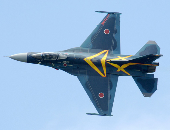 F-2A背部特寫