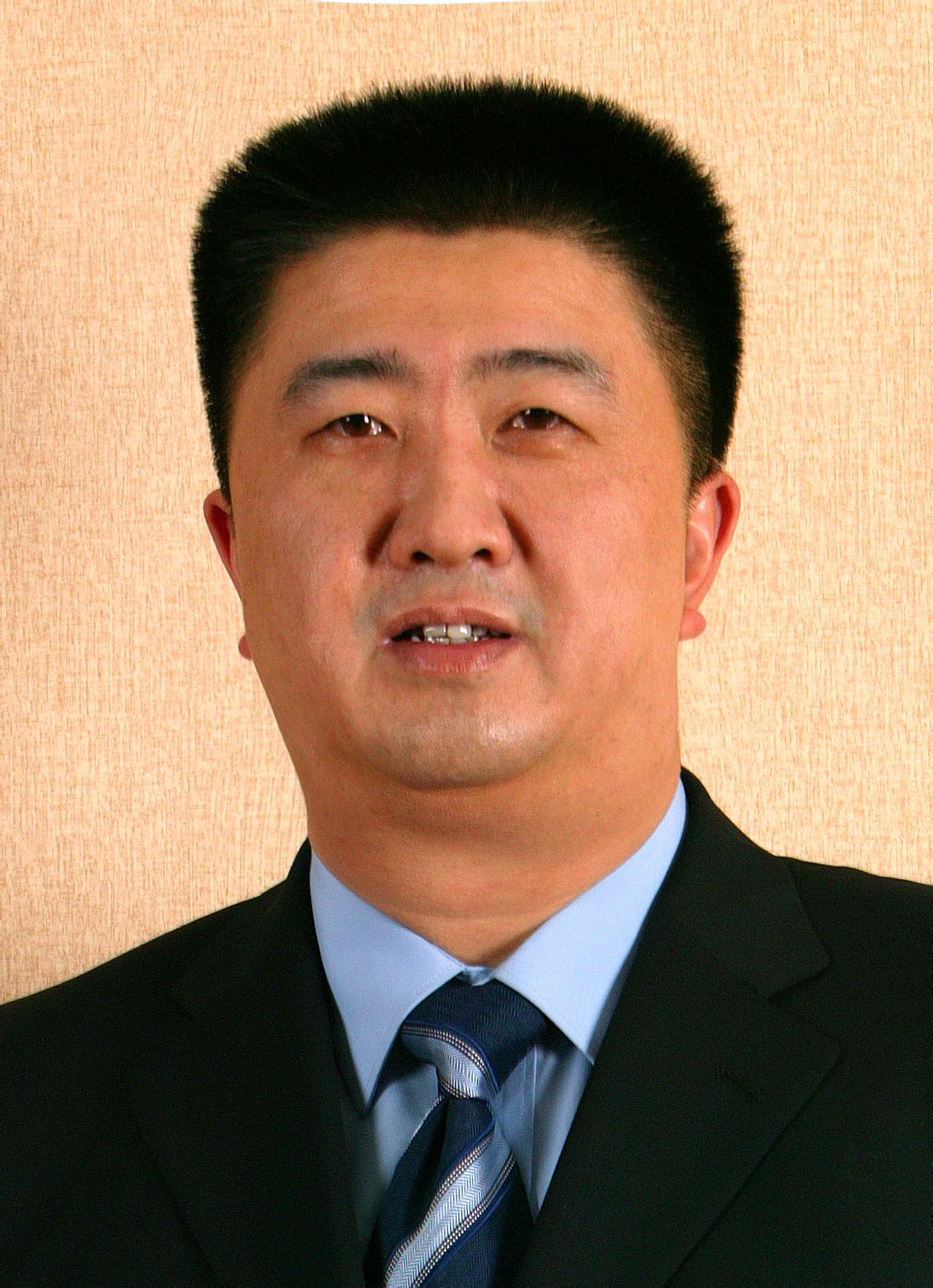 董魯平