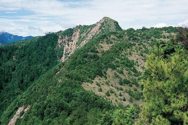 達芬尖山