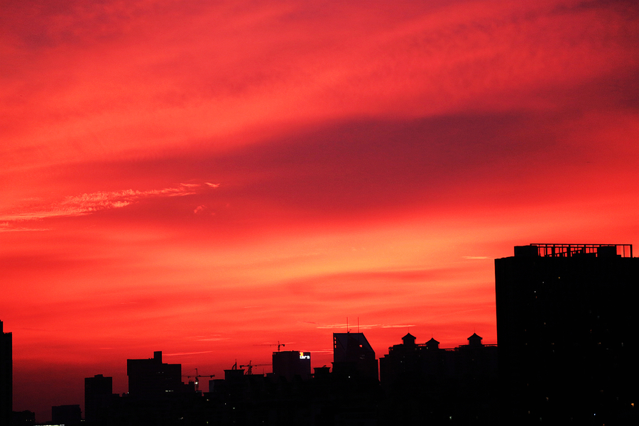 颱風紅霞