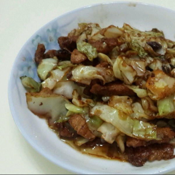 圓白菜炒牛肉片