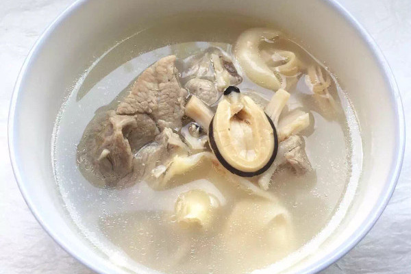 鮑魚瘦肉湯