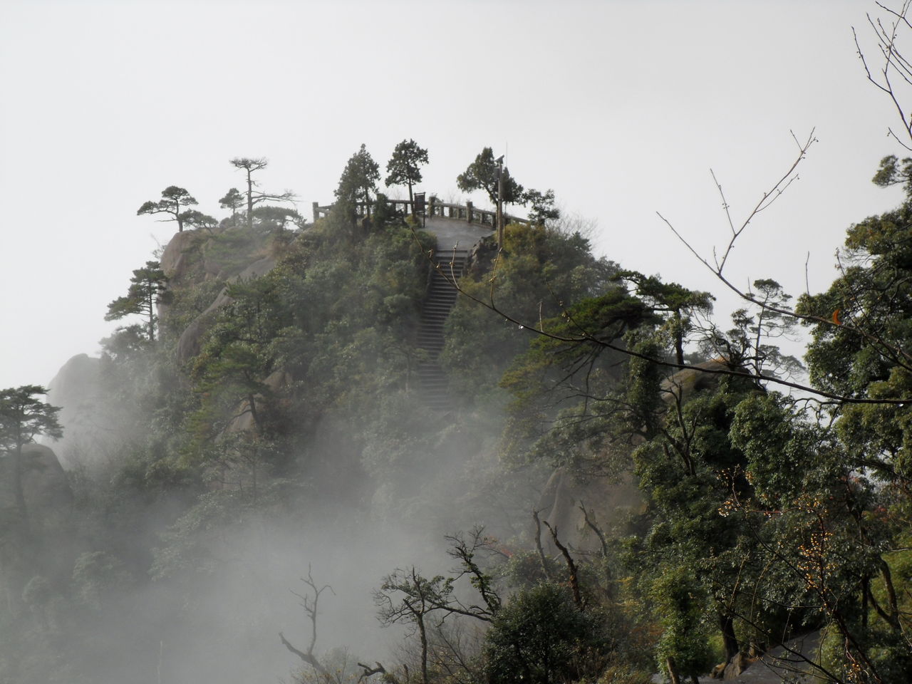 日上山莊