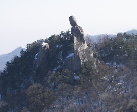 石塔山