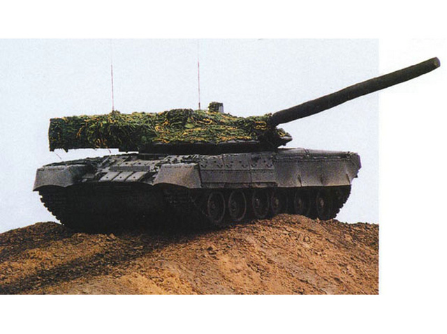 T-80UM2主戰坦克