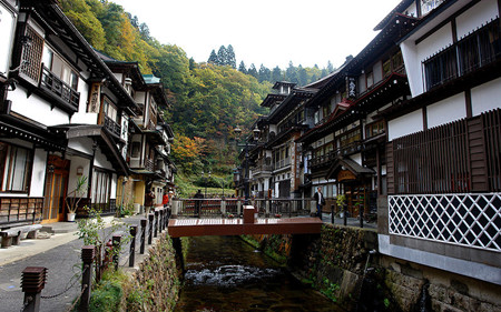 銀山溫泉