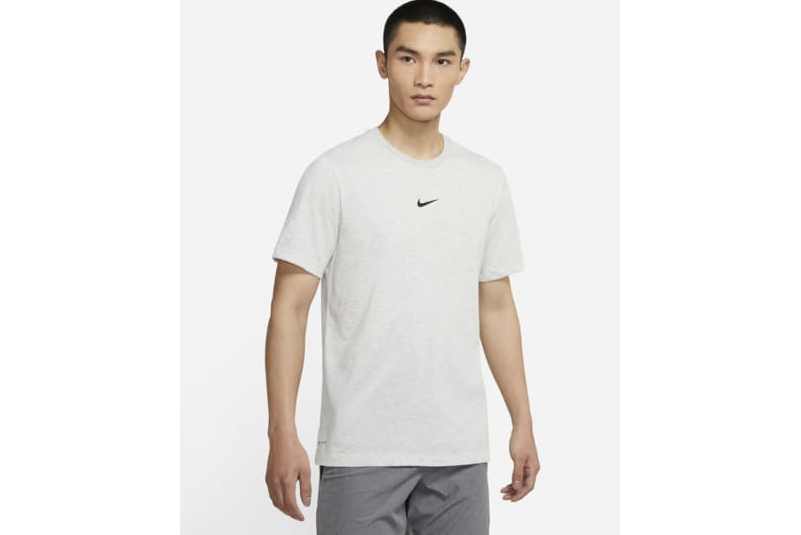 Nike Dri-FIT 男子訓練上衣