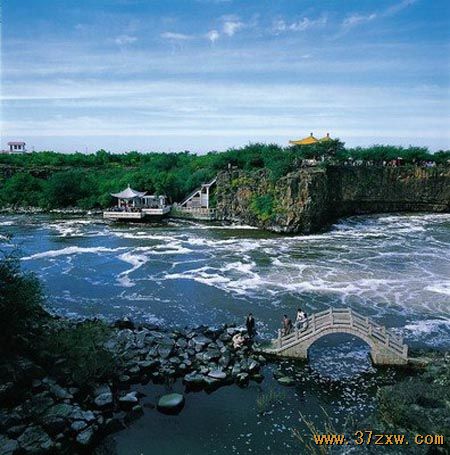 鏡泊湖美景