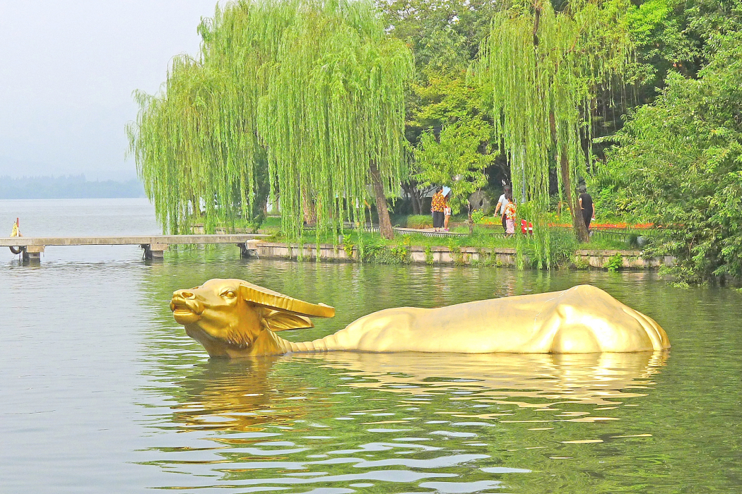 金牛出水