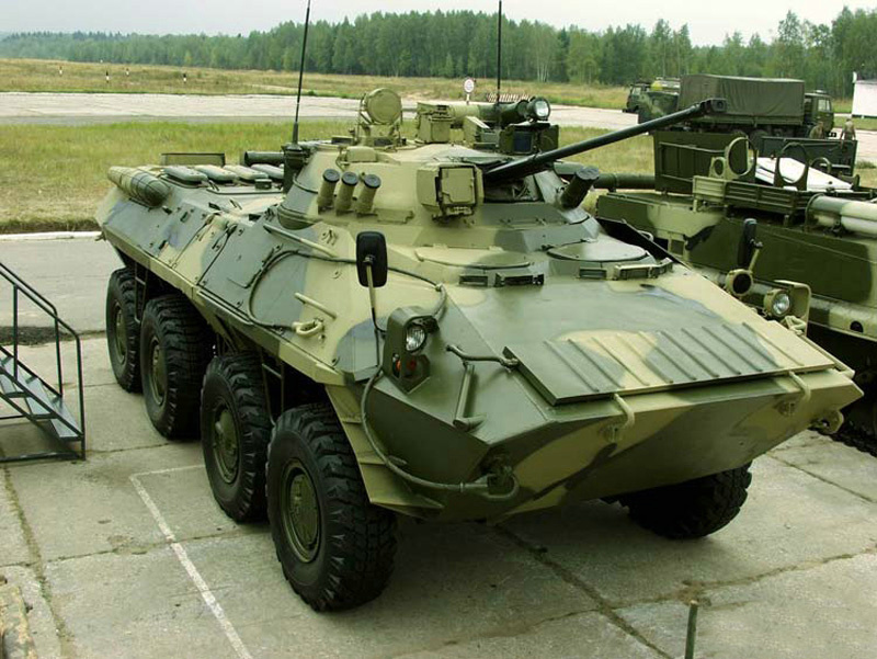 BTR-90兩棲步兵戰車