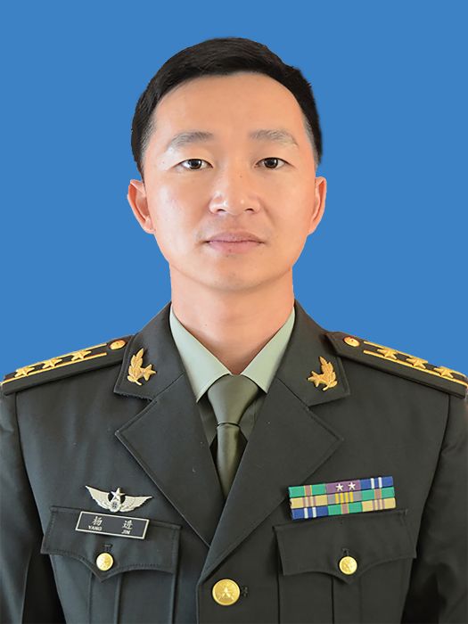 楊進(解放軍某部隊黨委委員、上校參謀長)