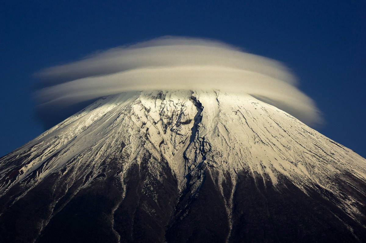 環繞雲