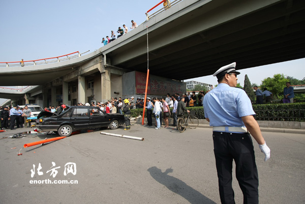 八里台立交橋同一位置再次發生墜橋事故