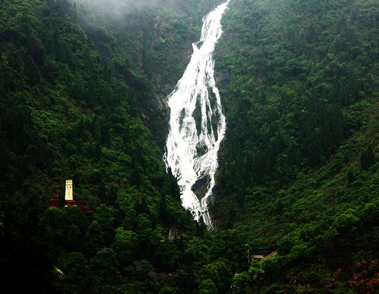 黃袍山