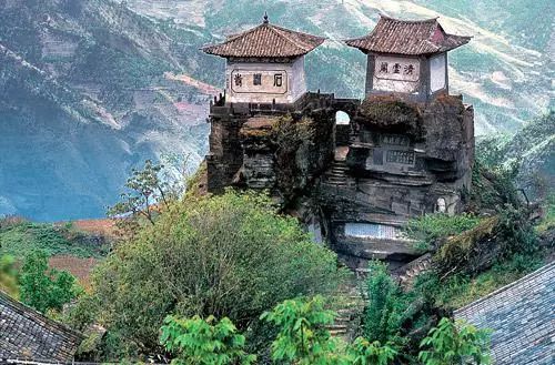 鳳慶石洞寺