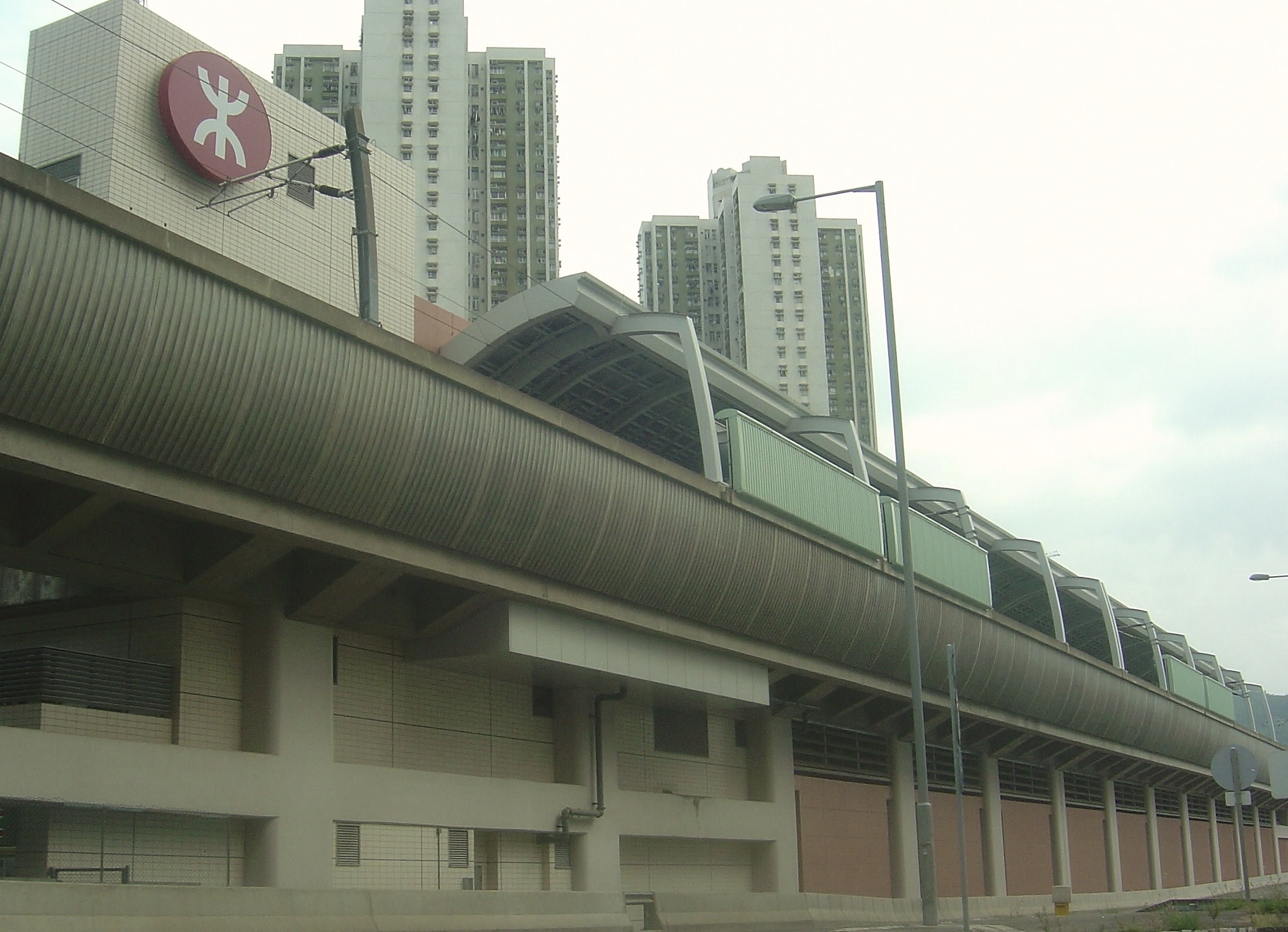 港鐵馬鞍山線車站外觀