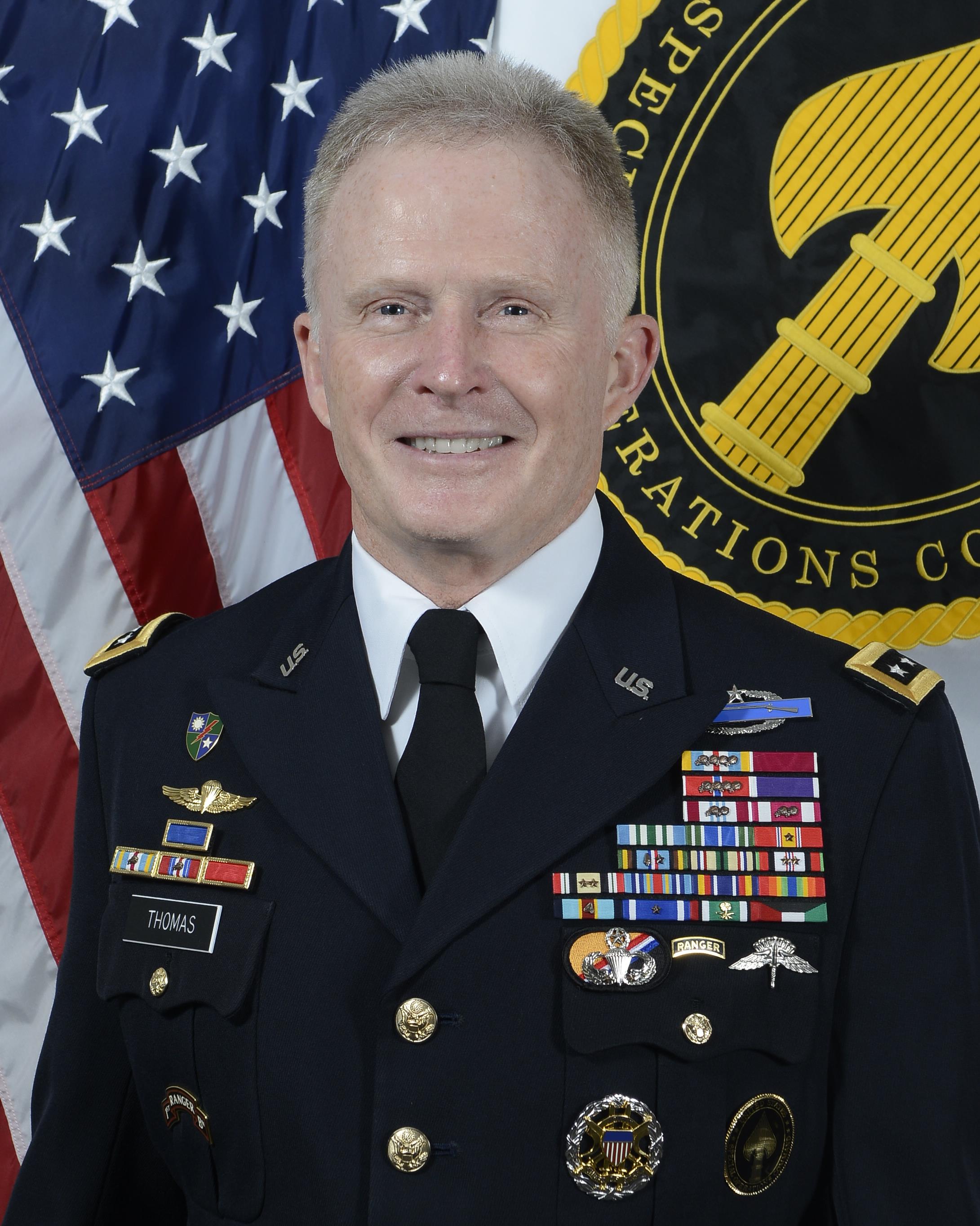 現任美國特種作戰司令部司令：雷蒙德·安東尼·托馬斯