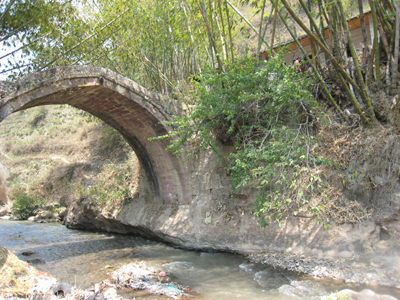 寅街大嵌橋