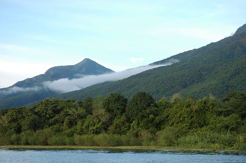 馬哈勒山脈