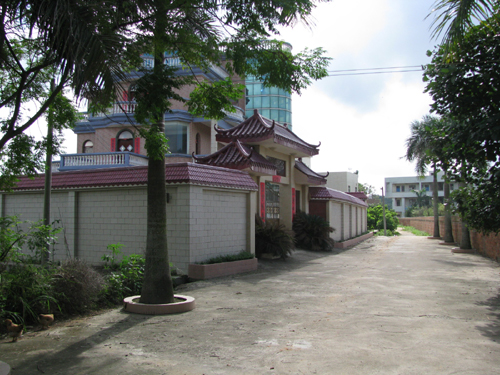 樟王嶺村